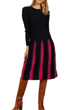 Trina Turk Women's Medium Vienna Pleated 100% Merino Wool SweaterDress